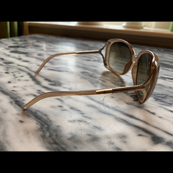 Authentic Berberry 4068 Smokey Sunglasses - Picture 2 of 10